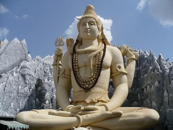 कनाडा के ब्रैम्पटन में 54 फुट ऊँची भगवान शिव प्रतिमा का भव्य अनावरण, हजारों भक्त बने साक्षी